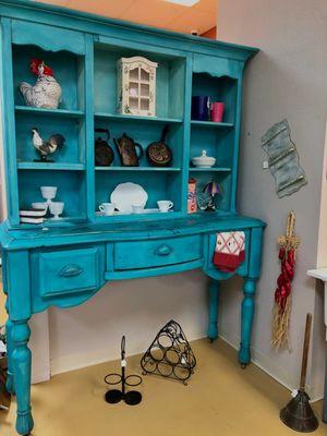 Vintage Kitchen and Glass.