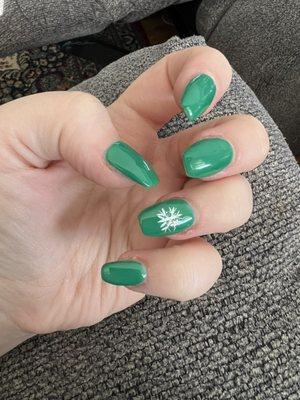 Gel nails green