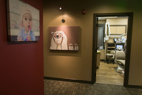 Dakota Pediatric Dentistry | Drs. Chad and Mikala Hoge | Dentistry for infants, children and teens | Grand Forks, ND |