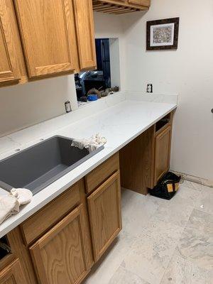 New kitchen floor and countertop