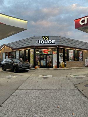 VS Liquor Store main entrance.