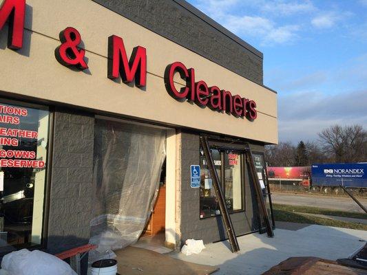 M & M Dry Cleaners