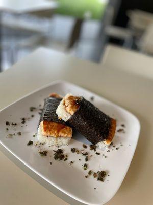 Salmon musubi