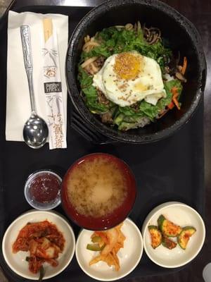 Hot kimchi bibimbap