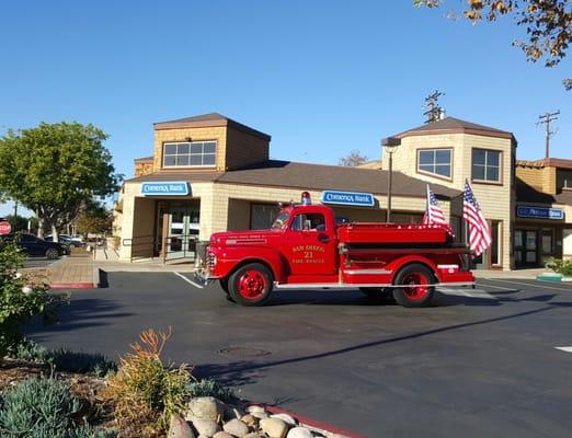 Vintage fire truck in front of Comerica Bank, PB; on my way to work.