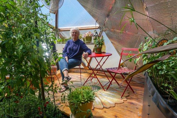 Relaxing inside Growing Dome