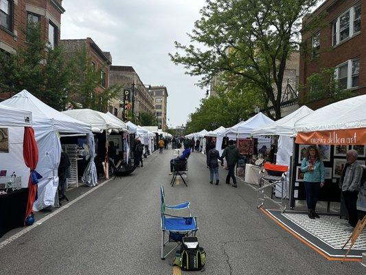 Lincoln and Roscoe Spring Art and Craft Fair