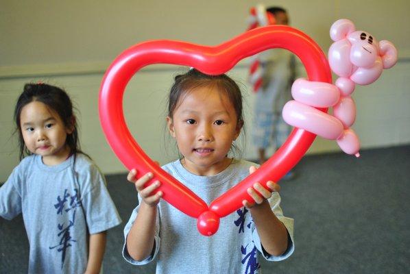 2015-2016 Christmas Celebration Party - Balloon making