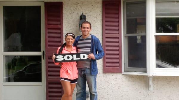 Congrats to Erin and Aaron on the purchase of their First Home in Manayunk!