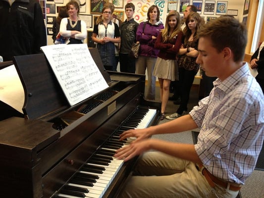 Piano performance at Spring International Arts Fest