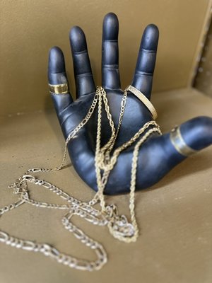 14k Gold Figueroa and rope chains. Great prices