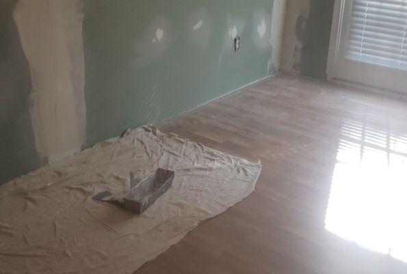 Laminate floor install