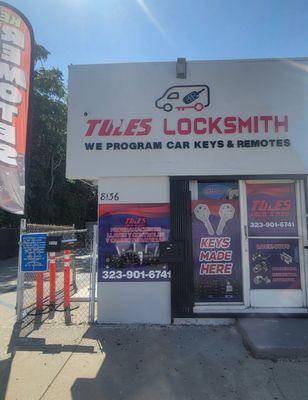 Tules Locksmith-  shop