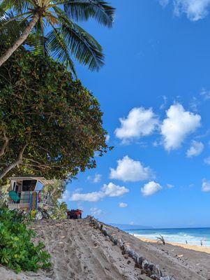 North Shore Shuttle to Banzai Pipeline $55