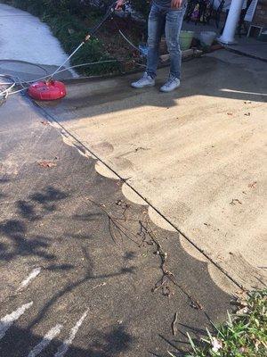 We can make your driveway look new again.