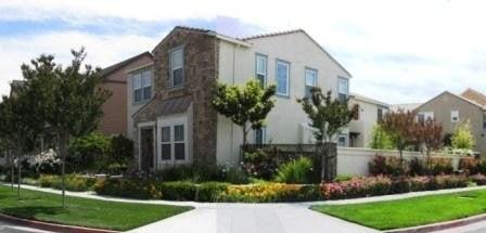 We specialize in Townhomes & Condominium HOA landscape maintenance