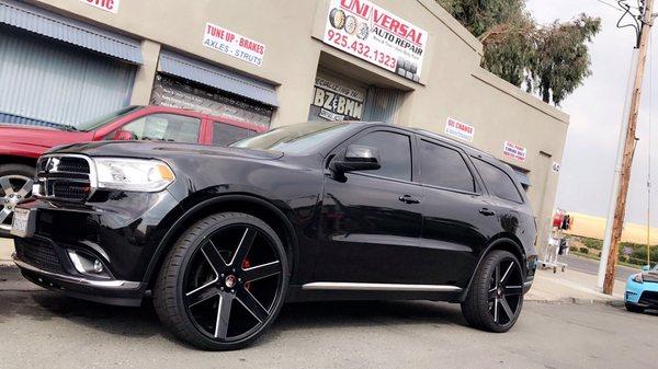 Dodge Durango R/T  on 24"!