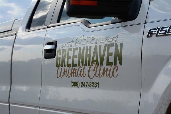 Greenhaven Animal Clinic in San Jose, IL