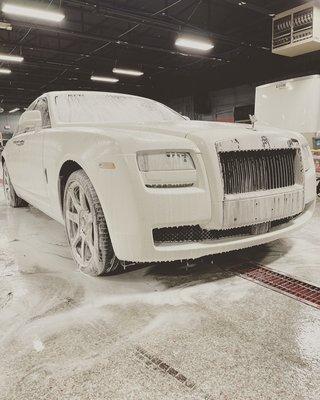 Rolls Royce getting a Full exterior detail.