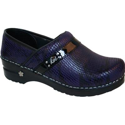 Largest selection of stylish nursing shoes in Indianapolis!