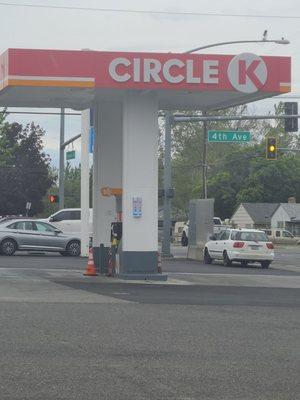 Just a picture of the out of order gas pump been out of order all week.