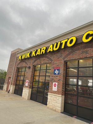 Kwik Kar Auto for an oil change