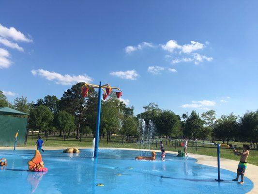 New (redone 2016) splash pad at Nottingham Park. Geared toward very small children and no longer for teens!