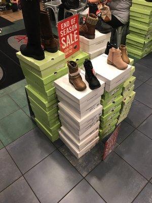 Sale rack