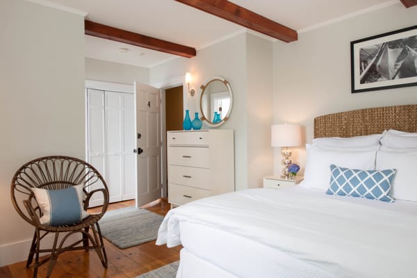 18 luxurious rooms completely renovated in 2014.