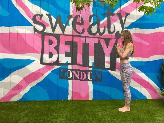 Courtney teaching in the Zen Den at Sweaty Betty!