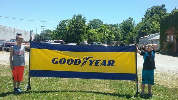 Look for the GoodYear sign on the south side of Jackson and you'll know you've made it to the best tire shop around!