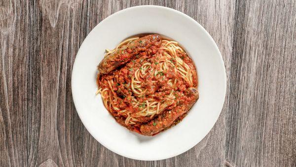 Spaghetti & Italian Sausage
Grilled Italian sausage, marinara, Parmesan