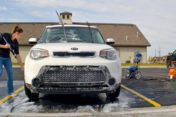 Foam bath to get that dirty car clean again!