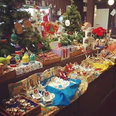 Cape Cod themed Christmas Ornaments and trinkets.