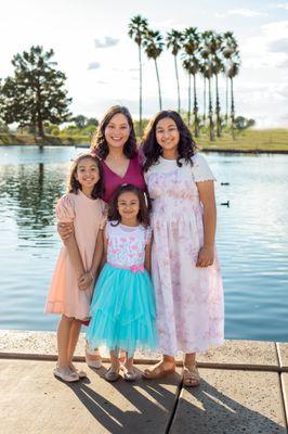 mom and her daughters