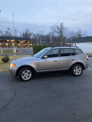 BMW '06 X3 - Mint Condition.