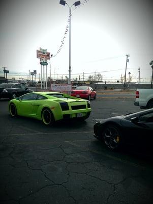 Brought my rides to 1st Choice next to Mercado del Pueblo for an insurance quote