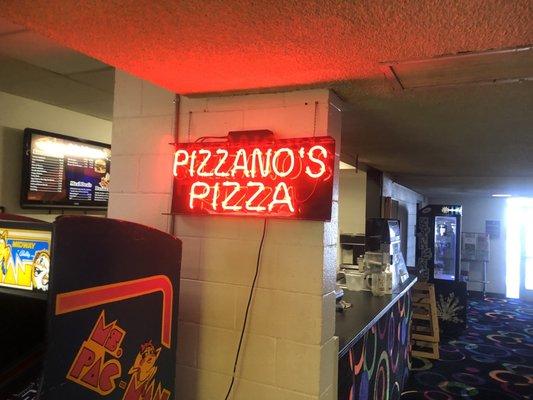 Pizzano's Pizza