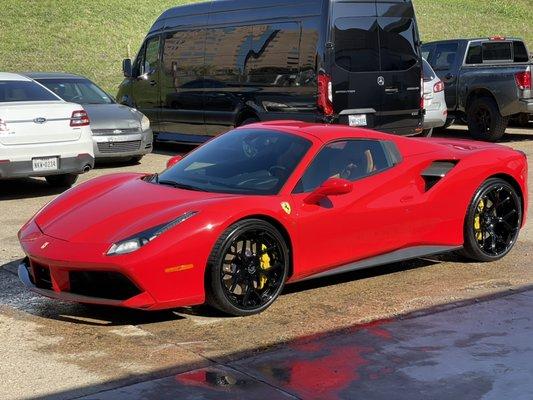 Ferrari 488 spider