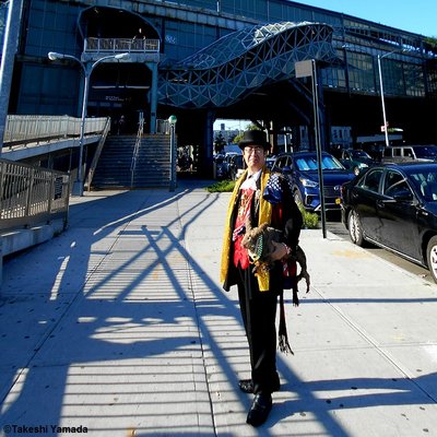 W 8St - NY Aquarium, subway station. Dr. Takeshi Yamada and Seara (Coney Island sea rabbit).