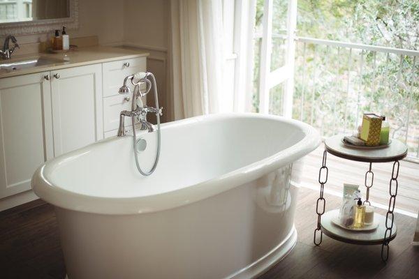 Bathtub refinishing and reglazing