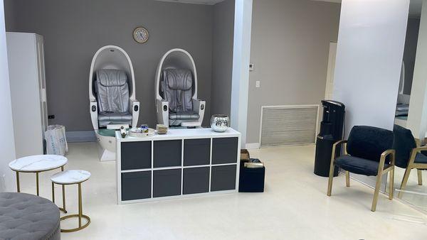 Pedicure and waiting area