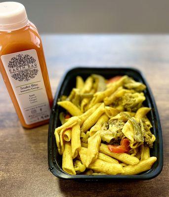 Medium Rasta pasta - vegan - and earth bar juice