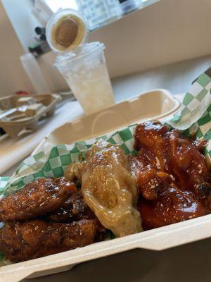 Pumpkin Banana Cream Dream (Limited Time) Sweet Tea 10 Wings