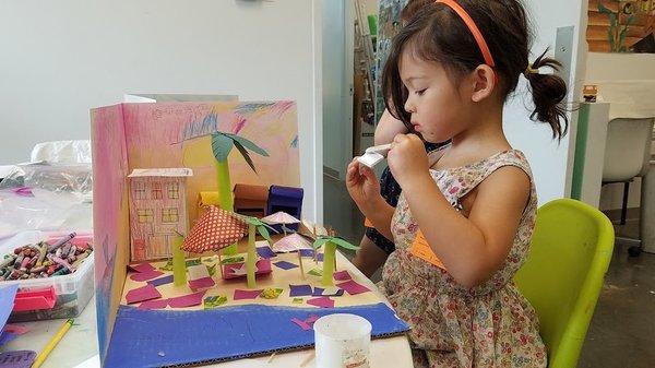 Young Artist Starts age from 3 at J Art!