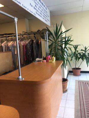 Brite Dry Cleaners