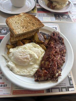 Lennys Hash & Eggs