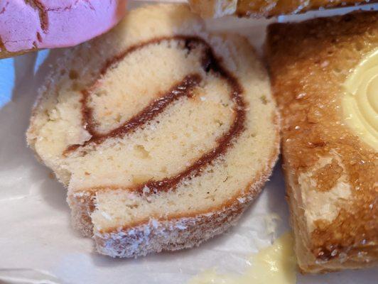 Dulce de Leche Cake Roll