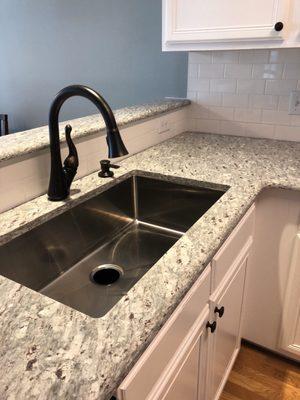 Closer look at backsplash.