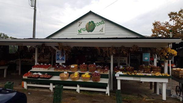 Produce stand